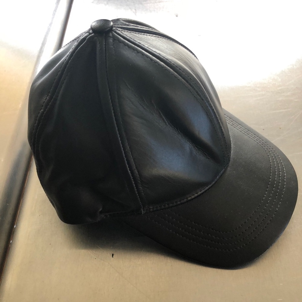 100% leather hat 🖤🖤
